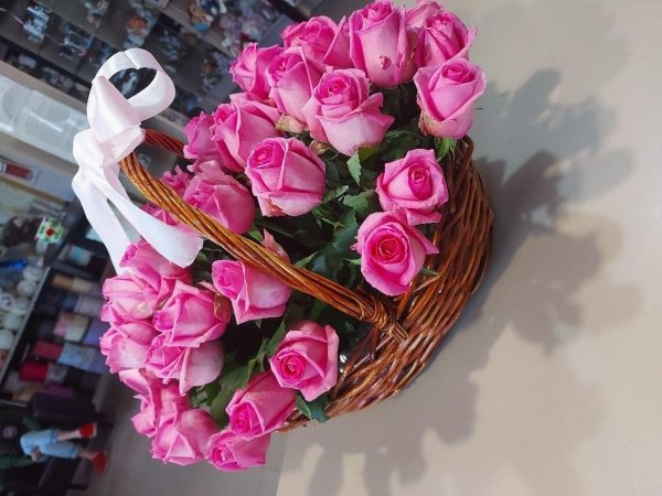 Корзина с розами 51 роза