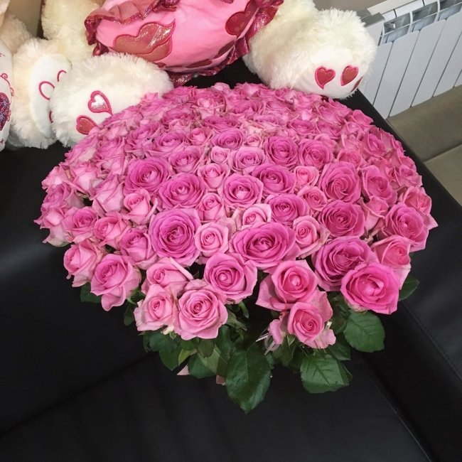 Роза Аква (розовая). Букет из 101 розы. Высота 60 см