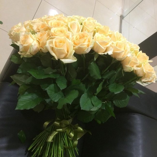 Роза Пич-Аваланж (персиковая). Букет из 101 розы. Высота 60 см