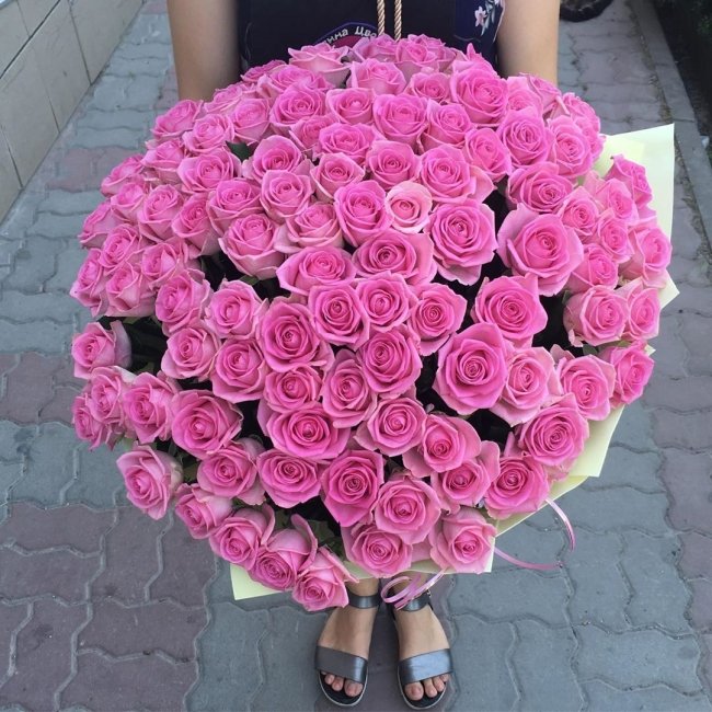 Роза Аква (розовая). Букет из 101 розы. Высота 70 см
