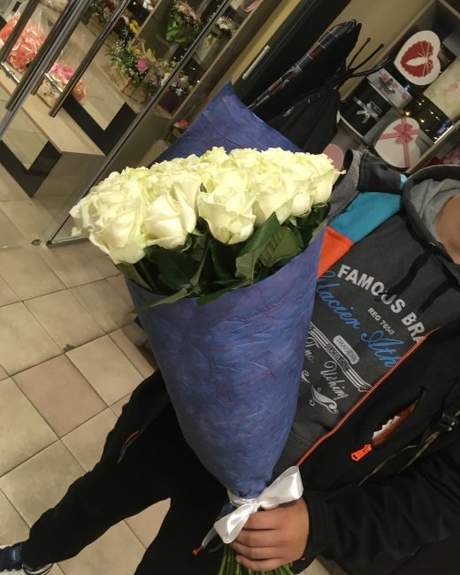 Роза Аваланж (белая). Букет из 41 розы. Высота 70 см