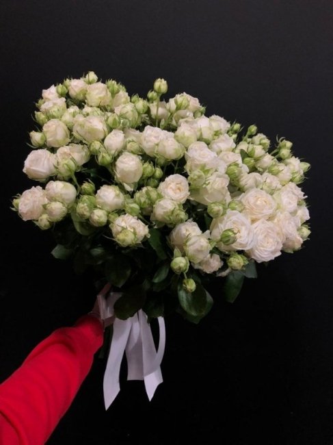 Букет из Розы Спрей Мисс Бомбастик  (высота  50 см)